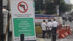 Potret Rekayasa Lalin Imbas Proyek LRT di Perempatan Pramuka