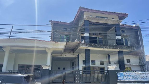 Rumah hasil renovasi dengan program BSPS yang didatangi Irjen Kementerian PKP di Sumenep.