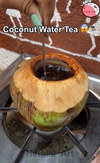 Racikan teh susu India pakai air kelapa