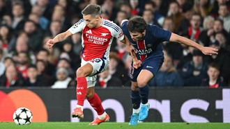 Neville: PSG di Level Berbeda, Arsenal Bakal Kesulitan