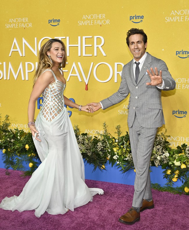 Momen manis dan lucu ini hadir di tengah situasi hukum yang tengah dihadapi Blake. Dia diketahui sedang dalam proses gugatan terhadap sutradara sekaligus lawan mainnya di film ‘It Ends with Us’, Justin Baldoni. Dalam gugatan tersebut, Blake menuduh Baldoni melakukan pelecehan seksual serta melancarkan kampanye pencemaran nama baik secara sengaja. Foto: Evan Agostini/Invision/AP/Evan Agostini