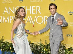 Momen Lucu Ryan Reynolds Injak Gaun Blake Lively Saat Pose di Red Carpet