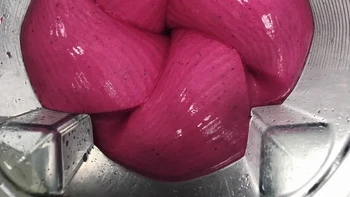 Smoothies yang sedang diblender. Foto: Reddit Iamjobin via BrightSide