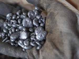 Ekonom Nilai Moratorium Nikel Bisa Redam Oversupply dan Jaga Harga