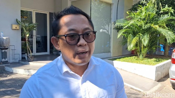 Kanit PPA Polrestabes Surabaya Iptu Eddie Octavianus Mamoto.