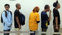 Sebanyak 45 orang WNI, termasuk lima anak-anak, tiba di pelabuhan tersebut setelah dideportasi oleh otoritas imigrasi Malaysia. 