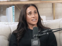 Foto Meghan Markle Tanpa Makeup di Podcast, Nangis Saat Bahas Keluarga