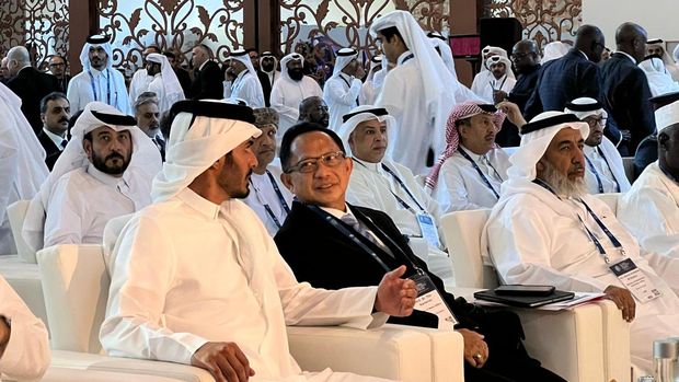 Menteri Dalam Negeri (Mendagri) Tito Karnavian menjadi pembicara di Global Security Forum 2025 di Doha, Qatar, Selasa (29/4/2025). Pada kesempatan itum Tito duduk di samping Perdana Menteri merangkap Menteri Luar Negeri Qatar Sheikh Mohammed bin Abdurahman Al-Thani.