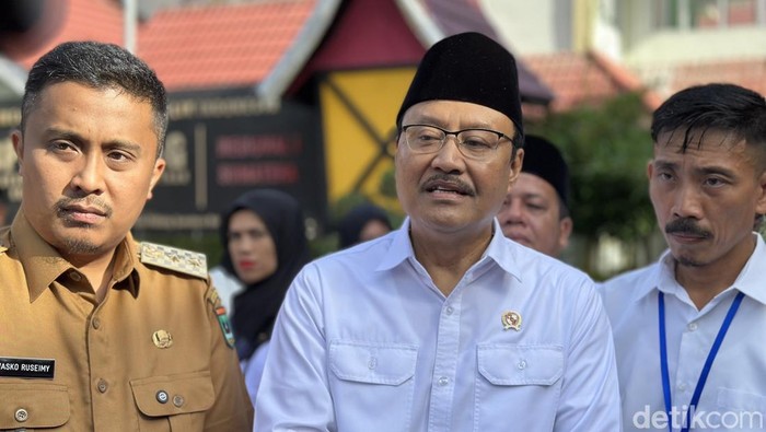 Menteri Sosial Syaifullah Yusuf (Gus Ipul) di Balai Besar Pendidikan dan Pelatihan Kesejahteraan Sosial (BBPPKS) Padang. (Foto: Jeka Kampai/detikSumut).
