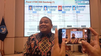 Intip Modus Kecurangan UTBK 2025: Duplikasi Foto Pakai AI - Kacamata Berkamera