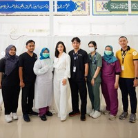 Diketahui acara ulang tahun Issa itu digelar pada 27 April 2025 bersama anak-anak dari yayasan. Acara tersebut sekaligus dengan pengadaan khitanan massal. Foto: Instagram/@nikitawillyofficial94