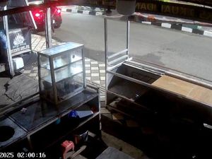 7 Kios di Depan Masjid Terapung Parepare Dibobol Maling, Polisi Selidiki