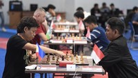 Ajang bertajuk Kaltim Fide Rated Chess Tournament 2025 ini diikuti sekitar 122 peserta dari lima negara, yaitu Australia, Uzbekistan, Malaysia, Filipina, dan Indonesia.