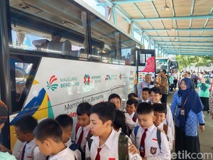 Kenalkan Sejarah Kota, Pemkot Magelang Berikan Bus Wisata Gratis untuk Siswa SD