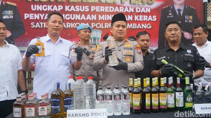 Penggagalan pengiriman miras Jombang