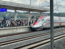 Video: Whoosh Pecahkan Rekor, Angkut 25.800 Penumpang dalam Sehari