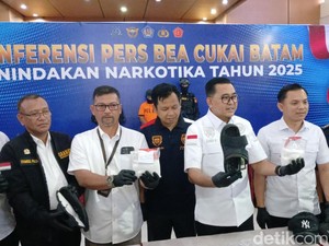 Kedapatan Bawa Sabu dalam Sandal, Pria Asal Madura Ditangkap di Bandara Batam