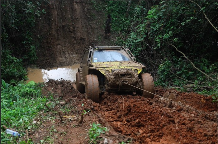 Ratusan pecinta mobil garuk tanah alias Offroad dari berbagai komunitas ngumpul, untuk menguji ketangguhan pada ajang Jungle Rush 2025.