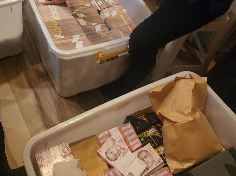 Jaksa Hampir Pingsan, Ini Wujud Duit Hampir Rp 1 T di Rumah Makelar Kasus