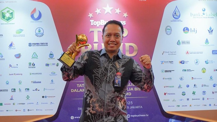 Sarana Jaya Borong Penghargaan BUMD Awards