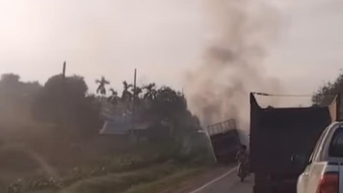 Satu unit truk terbakar di Jalintim Sumatera, Banyuasin