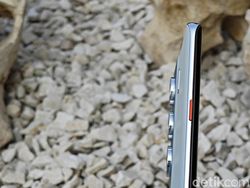 Menggenggam Tecno Camon 40 Pro 5G, HP Rp 3 Jutaan Kamera Jadi Unggulan