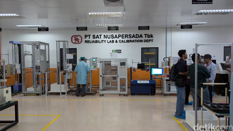 Uji ketahanan laptop Lenovo