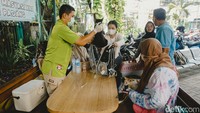Pemerintah menargetkan pemberian vaksin rabies kepada lebih dari 10 ribu hewan peliharaan sepanjang tahun 2025.