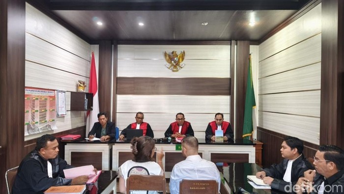 Sidang kasus penganiayaan dengan terdakwa WN Australia di PN Denpasar, Selasa (29/4/2025).
