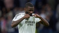 Real Madrid 'Chaos', Ribut di Sana-sini