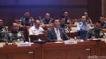 Bahas Kesejahteraan Prajurit, Menhan-Panglima TNI Raker Bareng Komisi I DPR