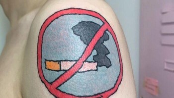 Tato dilarang merokok. Foto: mystic-wizard459 via Bored Panda