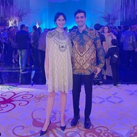 Fachri Albar dan Renata Kusmanto resmi menikah pada 12 Juni 2014. Setelah hampir 11 tahun menjalani hidup rumah tangga bersama, keduanya diam-diam memutuskan untuk bercerai. Foto: Instagram/@renata711