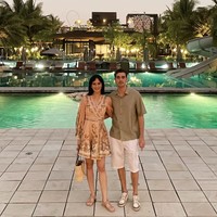 Putusan perceraian Fachri dan Renata dijatuhkan secara verstek karena Fachri sebagai tergugat tak hadir dalam persidangan. Kedua hak asuh anak mereka, River dan Clover juga jatuh ke tangan Renata Kusmanto. Foto: Instagram/@renata711