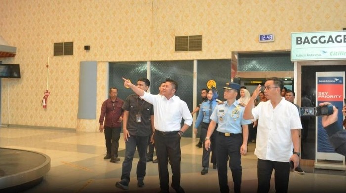 Gubernur Sumsel Herman Deru cek kesiapan Bandara SMB II.