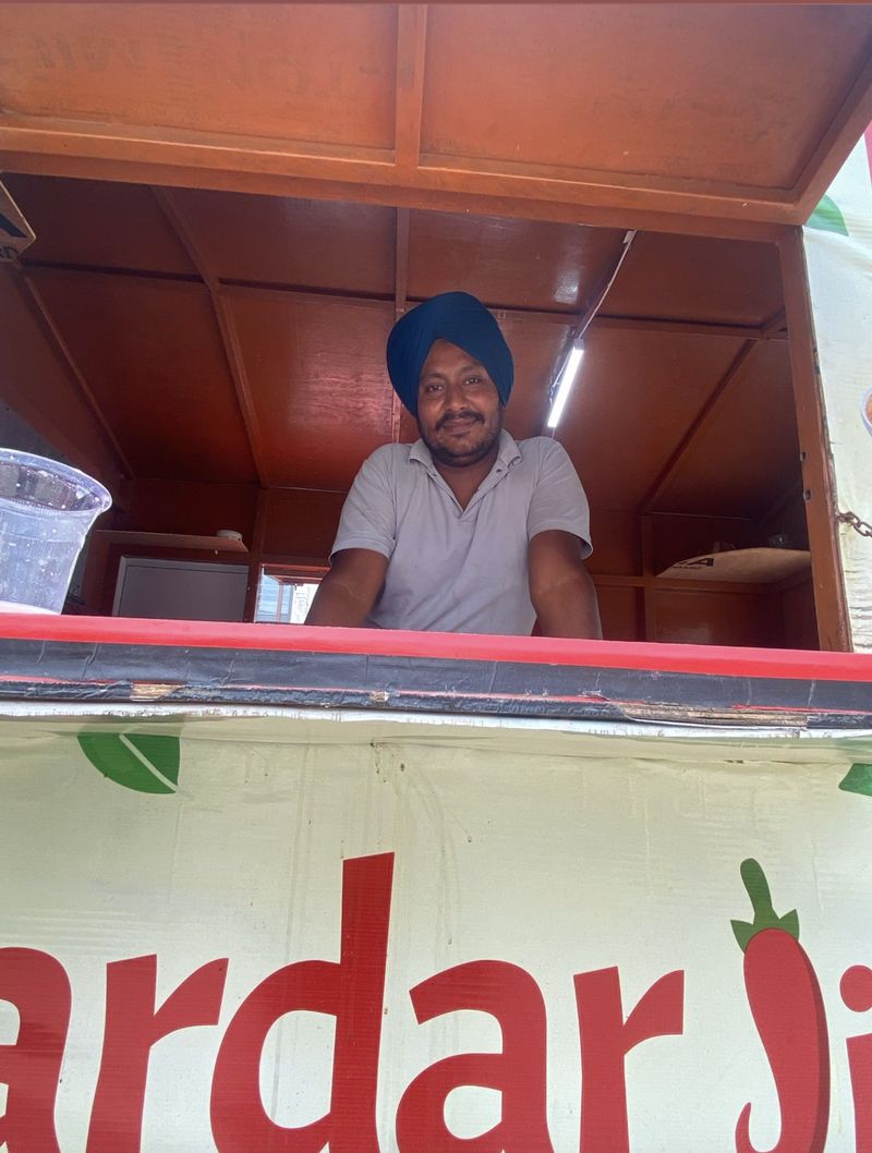 Inspiratif! Mantan Operator Bus dan Pegawai Pabrik Buka Bisnis Food Truck