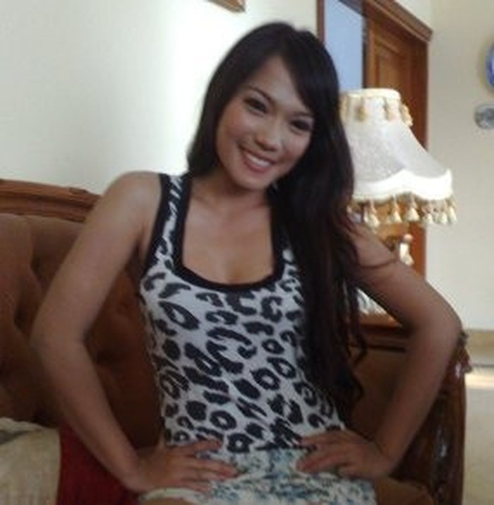 Berpuasa, Jenny Cortez Tetap Beradegan Ranjang