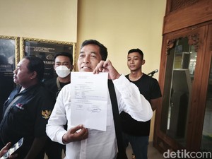 Relawan Alap-alap Jokowi Adukan Roy Suryo hingga Dokter Tifa ke Polresta Solo