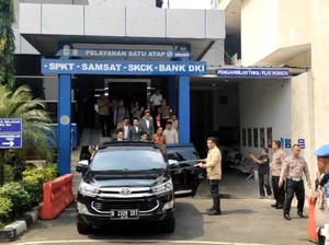 Usai dari SPKT Polda Metro, Jokowi Bawa Map Cokelat ke Ditreskrimum