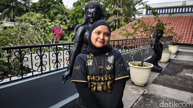 LO dan Perwakilan Manajemen Gresik Petrokimia Indonesia, Putri Yulia Fitriani, saat ditemui awak media di Hotel Novotel Solo, Rabu (30/4/2025).