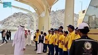 Pusat bimbingan bus pengangkut jemaah haji dari luar negeri di Makkah mengumumkan penyelesaian rencana operasional dan teknisnya, Rabu (30/4/2025). Mereka telah melatih 1.500 personnel di bawah pengawasan Kementerian Haji dan Umrah Arab Saudi. Foto: Saudi Press Agency