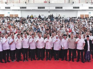 Hadiri Pertemuan Kades Se-Jatim, Mendes Ajak Sukseskan Kopdes Merah Putih