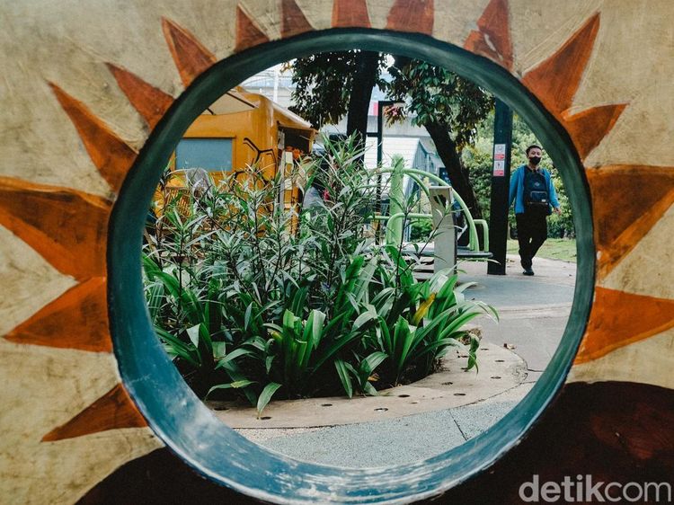 Nongkrong di Taman Literasi: Seru, Edukatif, dan Instagramable!