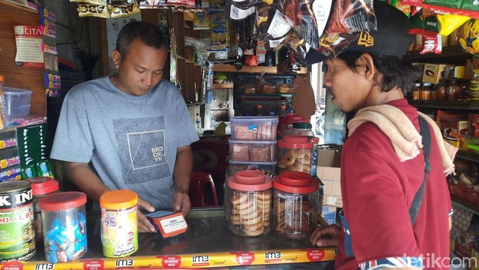 Nurkholik, agen BRILink Kalibata Timur.