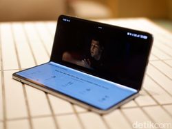 Unboxing Oppo Find N5: HP Layar Lipat Tertipis Harga Rp 28 Juta