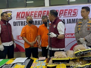 Polda Jambi Gagalkan Peredaran 11,5 Kg Ganja asal Sumut, 2 Kurir Ditangkap