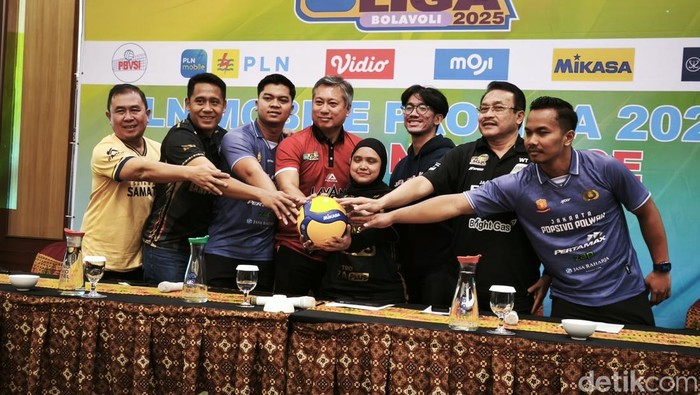 Perwakilan tim peserta final four pekan ketiga Proliga 2025, saat konferensi pers di Hotel Novotel Solo, Rabu (30/4/2025).