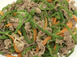 Resep Daging Sapi Tumis Paprika, Lauk Praktis Enak Untuk Bekal