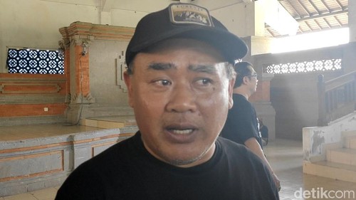 Sekretaris Federasi Serikat Pekerja Mandiri (FSPM) Regional Bali, Ida I Dewa Made Rai Budi Darsana, Rabu (30/4/2025). (Agus Eka)