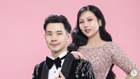 Sisca mengungkap bersyukur suaminya mau aktif membantu mengurus anak. Jess No Limit bahkan mau belajar soal ilmu mengasuh anak (parenting). Foto: Instagram siscakohl